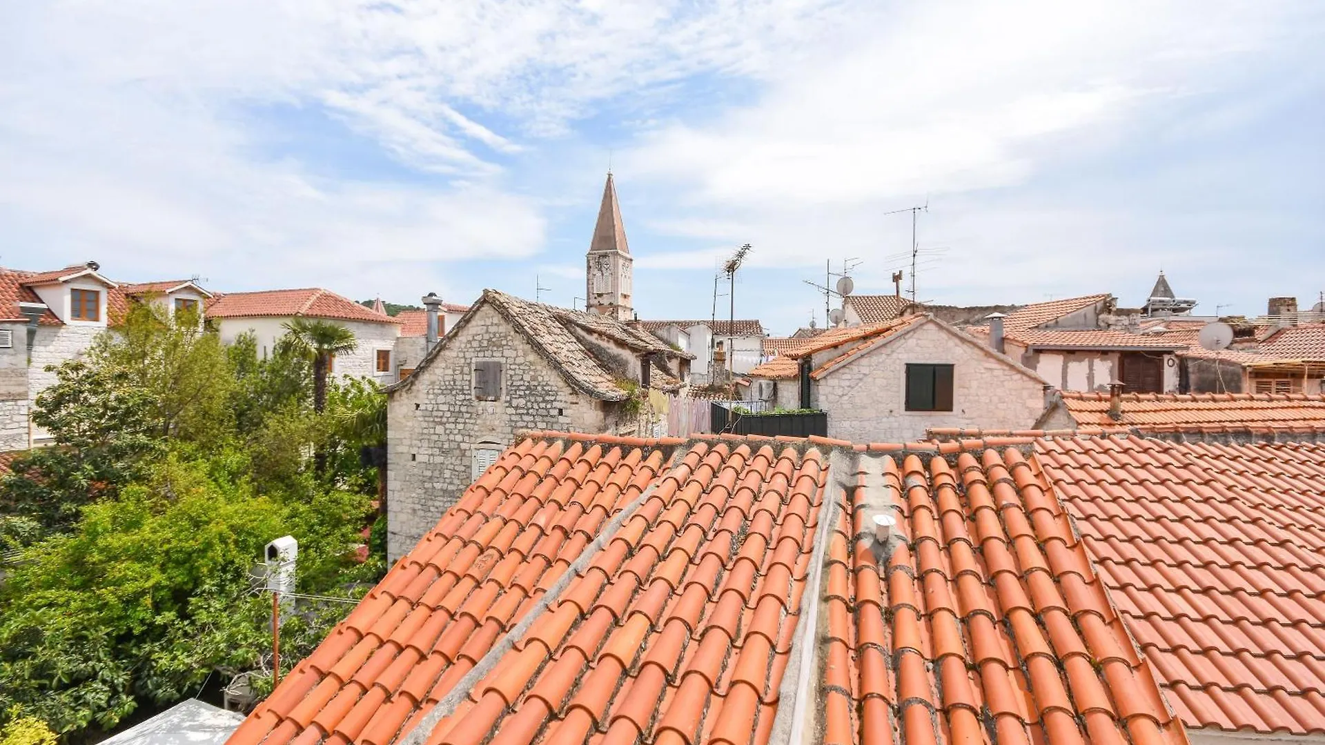 Tragos Lemon Tree Apartment Trogir Croatia