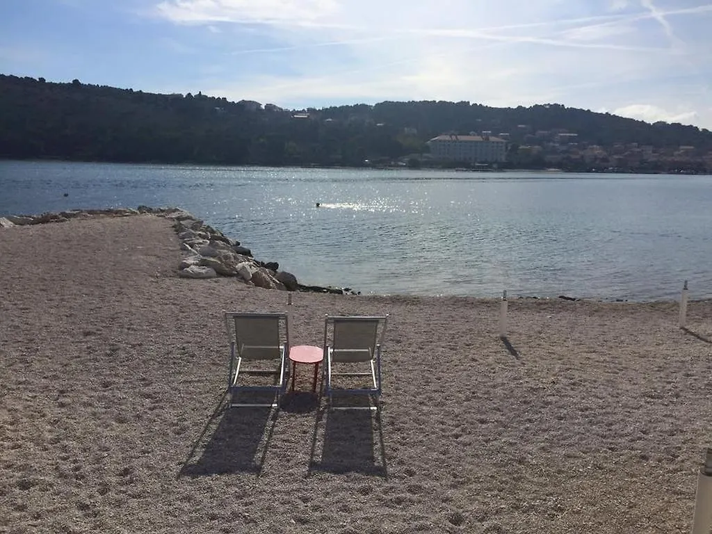 Tragos Lemon Tree Apartment Trogir