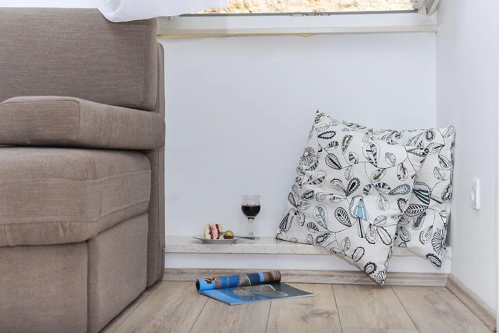 Tragos Lemon Tree Apartment Trogir