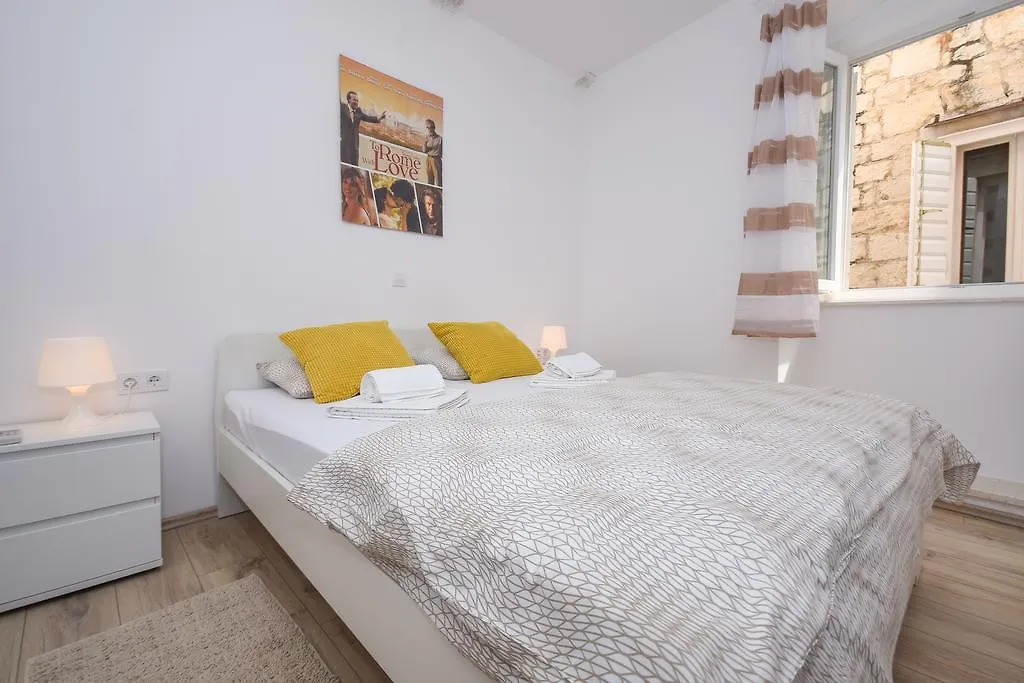 Tragos Lemon Tree Apartment Trogir 0*,